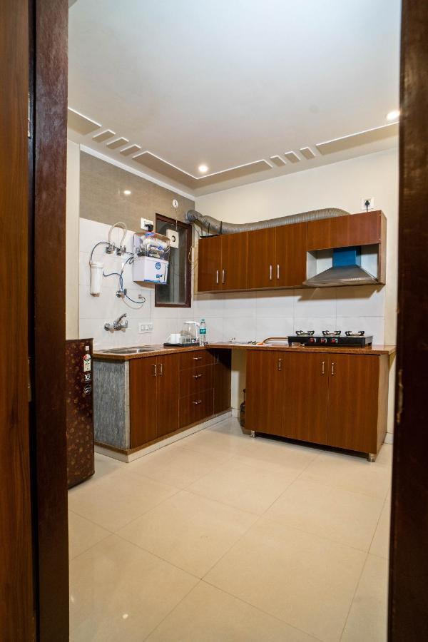 The Lodgers 2 Bhk Serviced Apartment Infront Of Artemis Hospital גורגאון מראה חיצוני תמונה