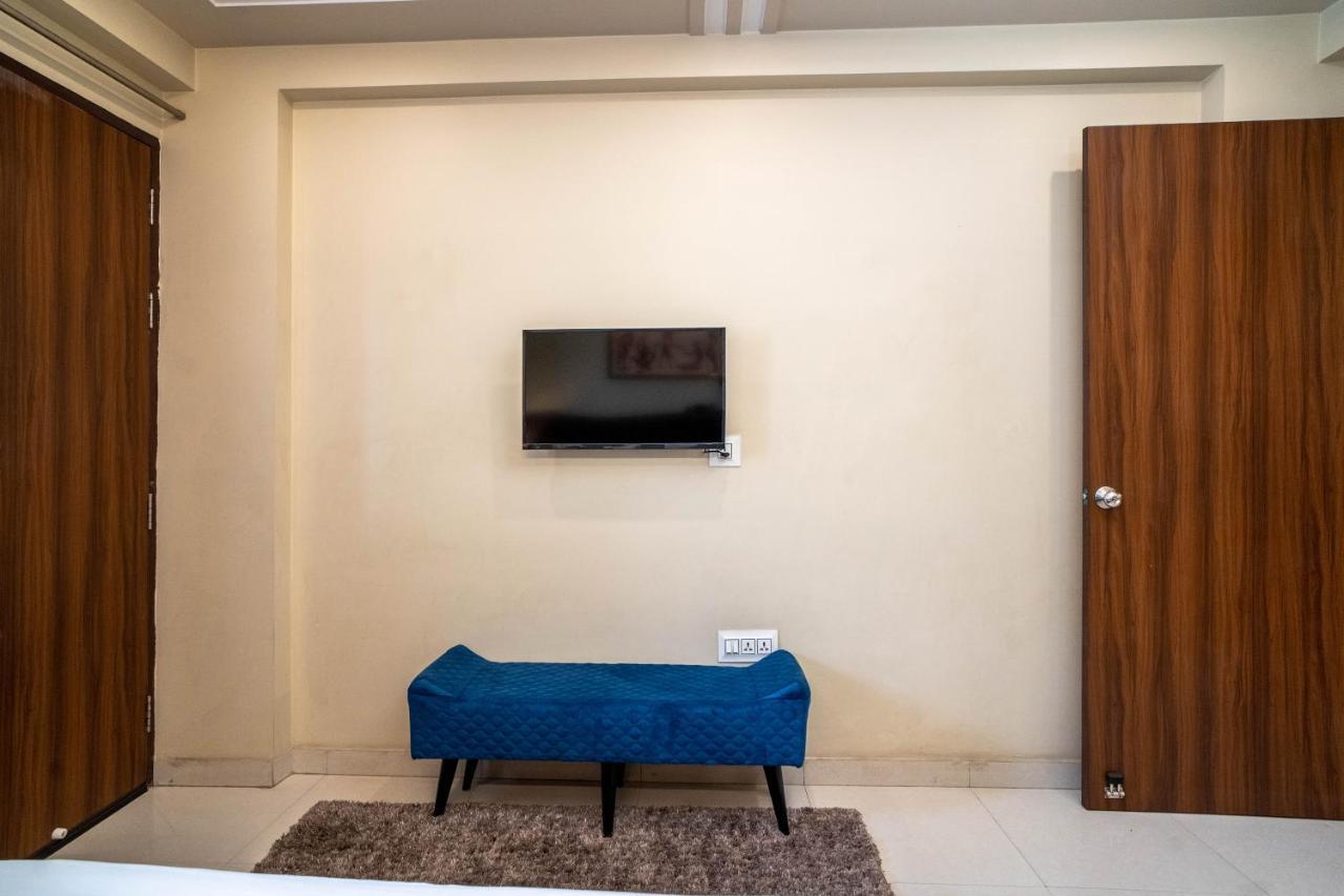 The Lodgers 2 Bhk Serviced Apartment Infront Of Artemis Hospital גורגאון מראה חיצוני תמונה