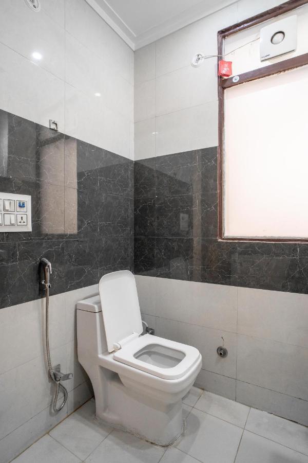 The Lodgers 2 Bhk Serviced Apartment Infront Of Artemis Hospital גורגאון מראה חיצוני תמונה