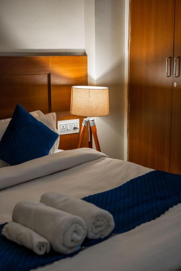 The Lodgers 2 Bhk Serviced Apartment Infront Of Artemis Hospital גורגאון מראה חיצוני תמונה