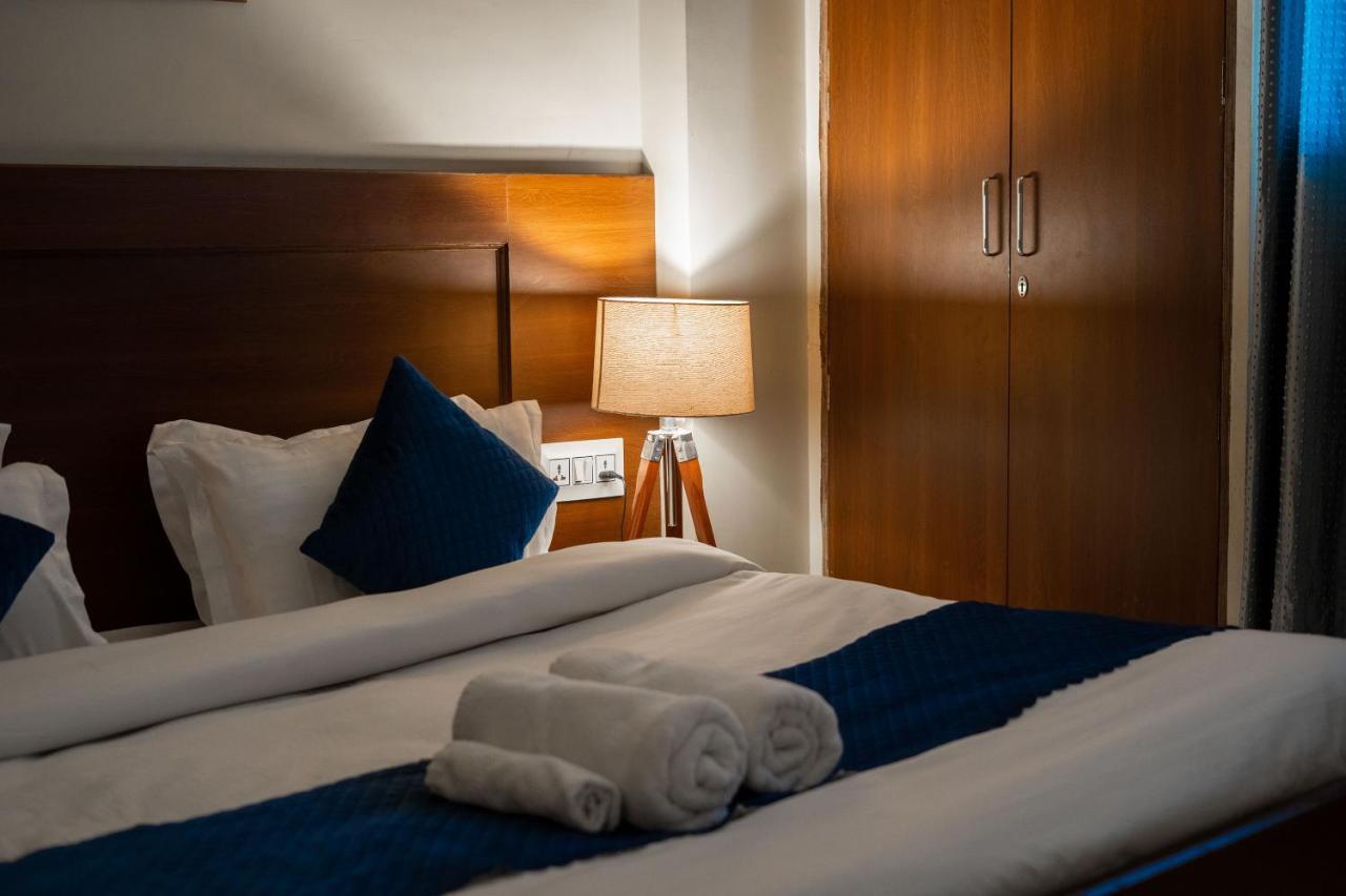 The Lodgers 2 Bhk Serviced Apartment Infront Of Artemis Hospital גורגאון מראה חיצוני תמונה