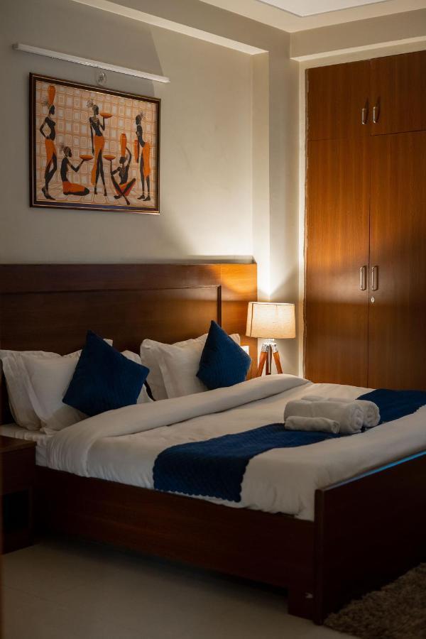 The Lodgers 2 Bhk Serviced Apartment Infront Of Artemis Hospital גורגאון מראה חיצוני תמונה
